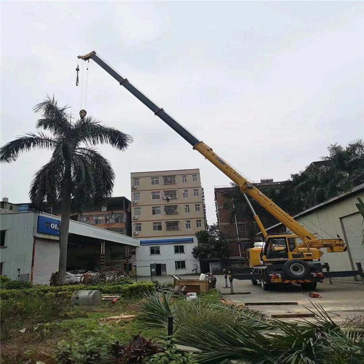 琼海12吨吊车出租一天的收费标准是什么