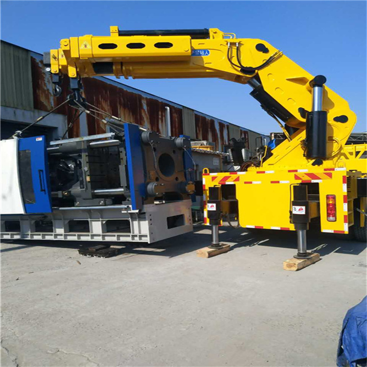 琼海 大吨位折臂吊出租费用解析：一小时租赁多少钱