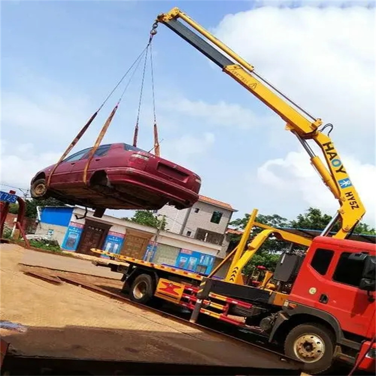 琼海吊车救援小汽车怎么吊